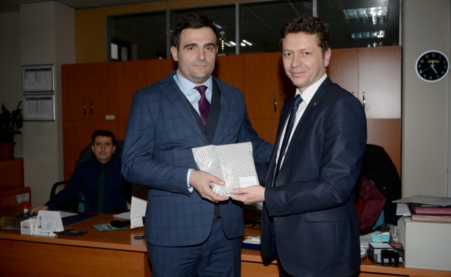 BELEDİYE PERSONELİNE ANLAMLI DOĞUM GÜNÜ HEDİYESİ