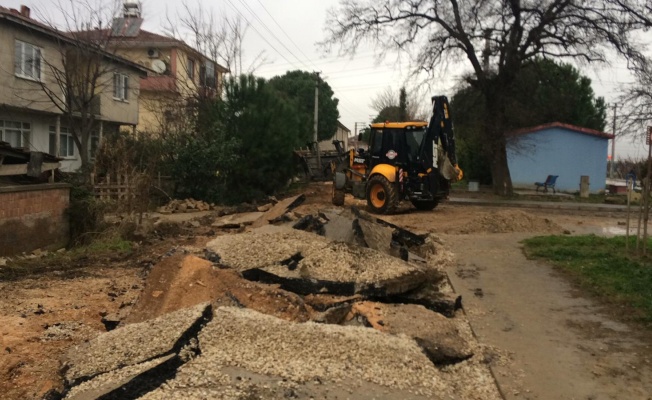 ÖRNEKKÖY'DE PARKE ÇALIŞMASI BAŞLADI