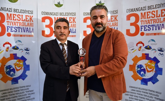MESLEK TİYATROLARI’NDA ÖDÜLLER SAHİPLERİNİ BULDU