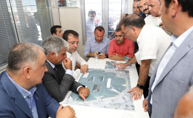 HEM KADIKÖY’ÜN HEM DE GENÇLERİN SORUNLARINA EL ATTI