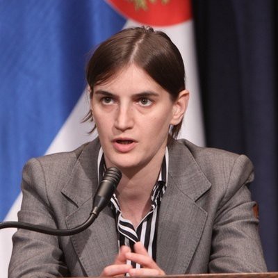 Sırbistanda Eşcinsel Başbakan Tartışması