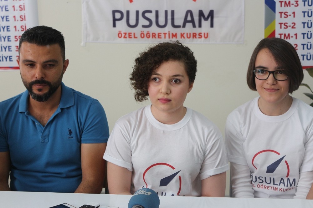Görme Engelli Genç Kız Lysde 5 Puan Türünde Türkiye Birincisi Oldu