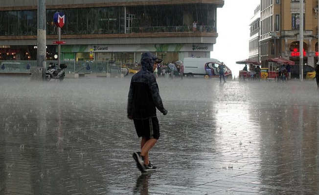 METEOROLOJİDEN KUVVETLİ SAĞANAK UYARISI