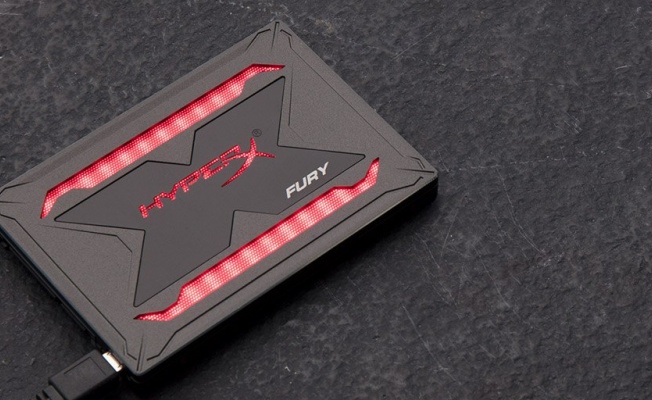 HyperX’ten oyunlara hız bilgisayarlara renk katan yeni SSD’ler