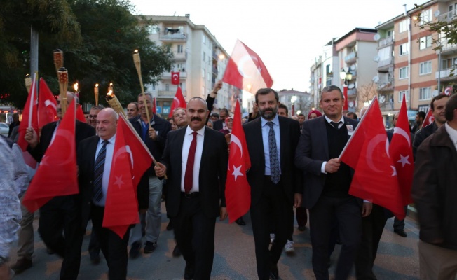 Başkan Mustafa Işık : ''Cumhuriyeti Sevmek, Cumhuriyeti Korumak Hizmetlerle Olur''