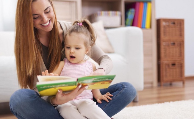 Kitap Okumayı Çocuklar İçin Vazgeçilmez Bir Zevke Dönüştürmenin 7 Yolu