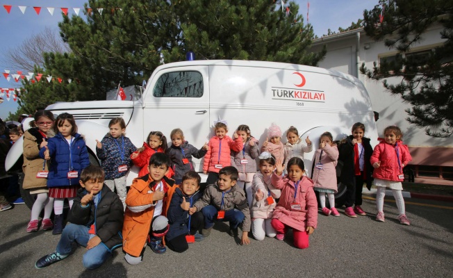 Kızılay Haftası Sokağı Açıldı