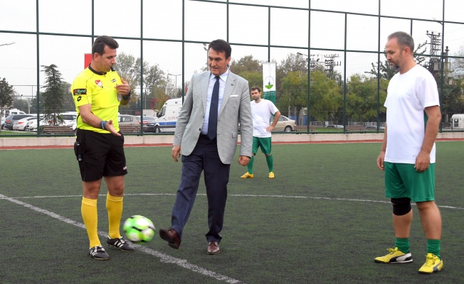 Osmangazi’de Birimler Arası Futbol Turnuvası Başladı