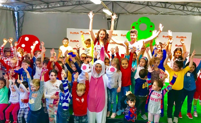 Ozdilek Izmir Avm De Cocuk Tiyatrosu Devam Ediyor