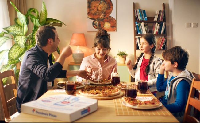 Pazar Pizzası Fırsatıyla Anneler Tatil Yapıyor