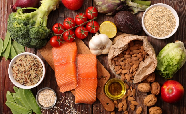 Dünya Diyabet Günü Dr. Ümit Aktaş Diyabet diyetinizde ekmek var ise iyileşemezsiniz