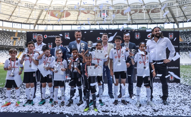 Geleceğin Karakartalı'na Felis'ten 3 Ödül Birden