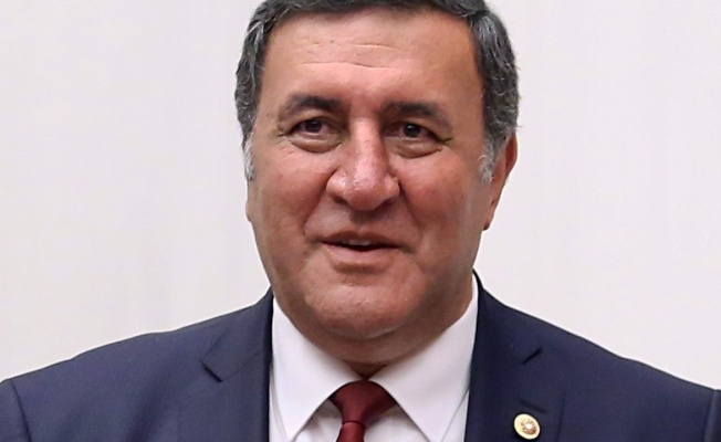 GÜRER: ÇİFTÇİYİ ELEKTRİK ÇARPTI!