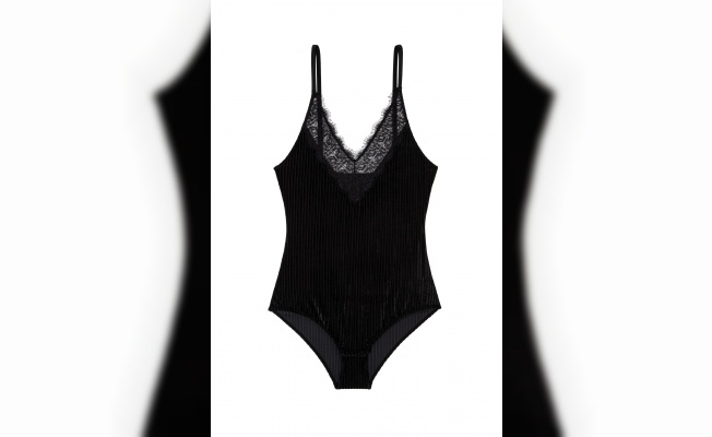 Koton Lingerie’nin Yılbaşı Özel Koleksiyonu Galaksi Keşfine Çağırıyor