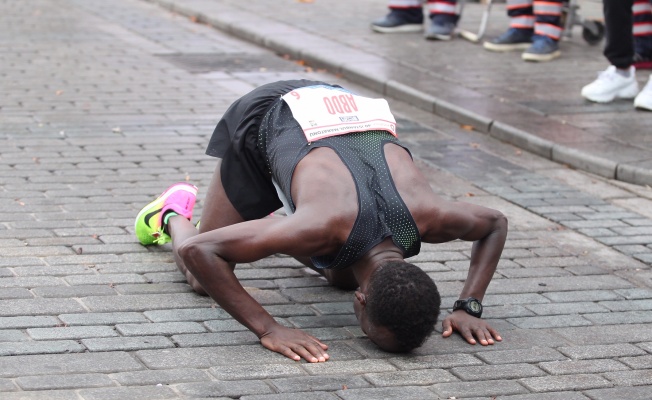 VODAFONE 40. İSTANBUL MARATONU’NDA YÜZ BİNLER SAĞLIK İÇİN KOŞTU