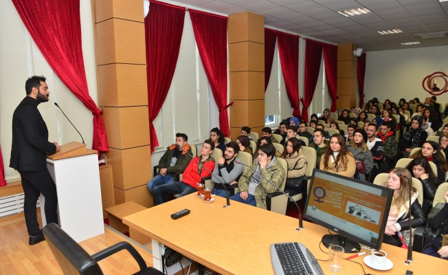 YILDIRIM BELEDİYESİ’NDEN ÜNİVERSİTE ÖĞRENCİLERİNE SEMİNER