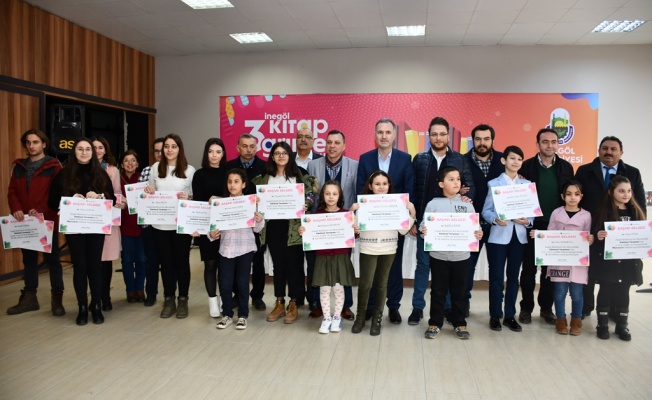 EDEBİYAT YARIŞMASININ ÖDÜLLERİ SAHİPLERİNİ BULDU