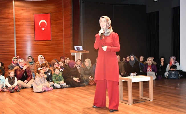 HATİCE KÜBRA TONGAR İNEGÖLLÜ ANNELERLE BULUŞTU