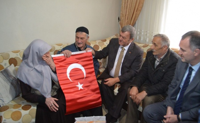 ŞEHİT AİLELERİ ZİYARET EDİLDİ