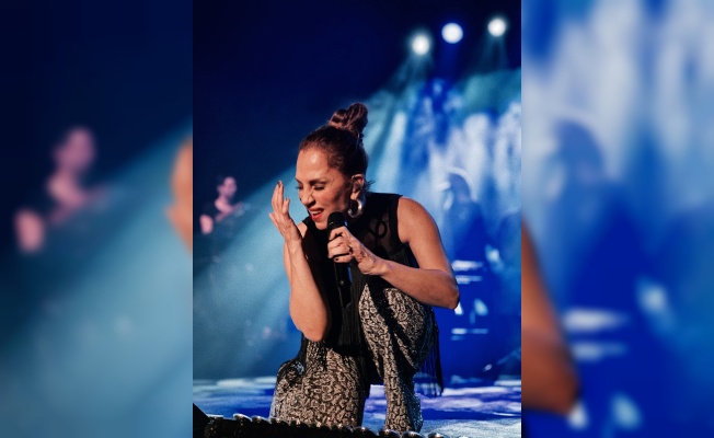 SERTAB ERENER’İN KARADENİZ TURNESİ BAŞLADI
