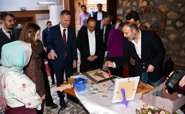 ATIK MALZEMELER SANAT ESERİNE DÖNÜŞÜYOR