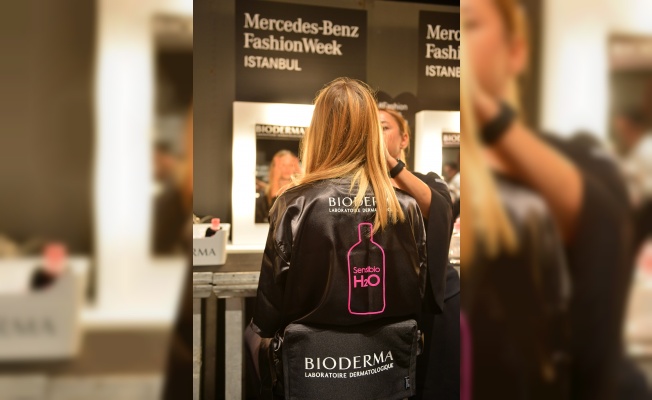 Bioderma Unlu Modaci Ozlem Suer In Mercedes Benz Fashion Week Istanbul Defilesinin Sponsoru Oluyor