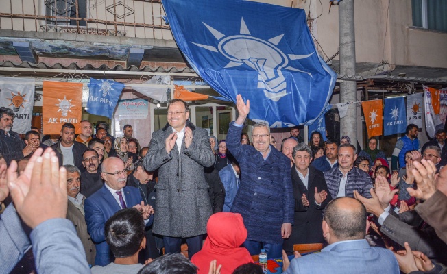 KARACABEY'DE ROMAN VATANDAŞLARDAN BAŞKAN ÖZKAN'A YOĞUN İLGİ