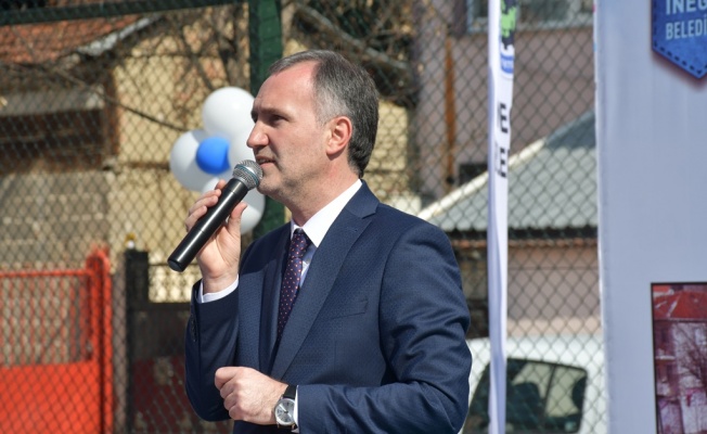 TURGUTALP MAHALLESİ SEMT SAHASINA KAVUŞTU
