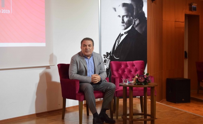 SİMİT SARAYI BAŞKANI HALUK OKUTUR, BEYKOZ ÜNİVERSİTESİ ÖĞRENCİLERİYLE BULUŞTU