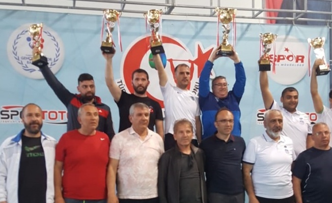 YILDIRIMLI HALTERCİLERDEN TÜRKİYE 3.LÜĞÜ