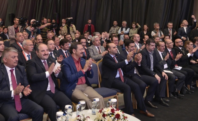 BAKAN VARANK VE HİSARCIKLIOĞLU’NDAN “GİRİŞİMCİ” SELFİE