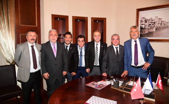 TSYD ADANA’DAN BAŞKAN ZEYDAN KARALAR’A ZİYARET