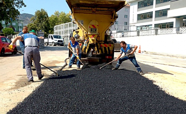 OSMANGAZİ’DE YOLLAR YENİLENİYOR ULAŞIMDA OSMANGAZİ FARKI