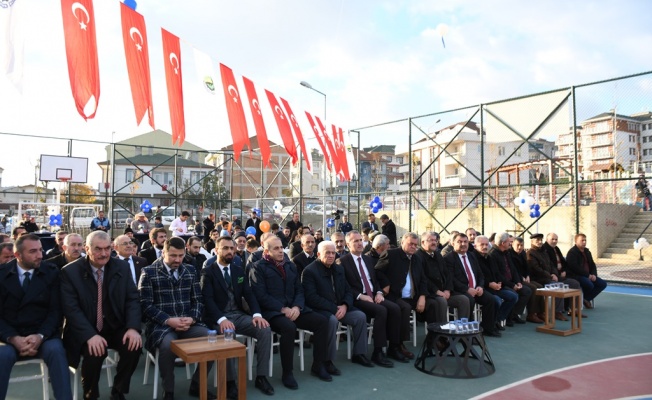 YENİ MAHALLE SEMT SAHASI HİZMETE GİRDİ