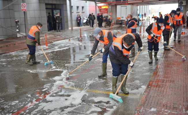 -CADDE VE SOKAKLARDA ‘KORONA’ TEMİZLİĞİ