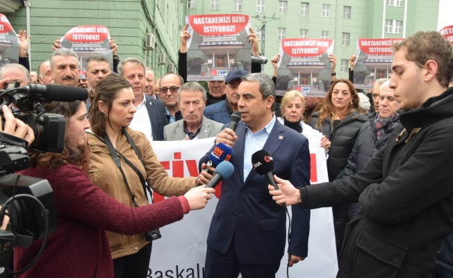 CHP DEVLET HASTANESİ ÖNÜNDE BASIN AÇIKLAMASI YAPTI, İMZA KAMPANYASI BAŞLATTI