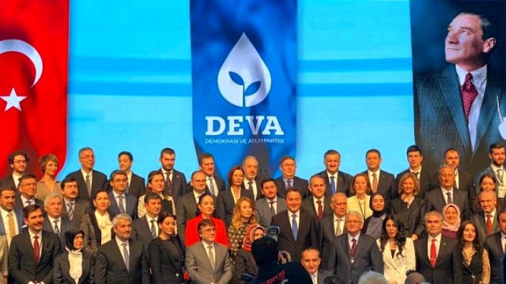 DEVA PARTİSİNDE GÖREV DAĞILIMI BELLİ OLDU