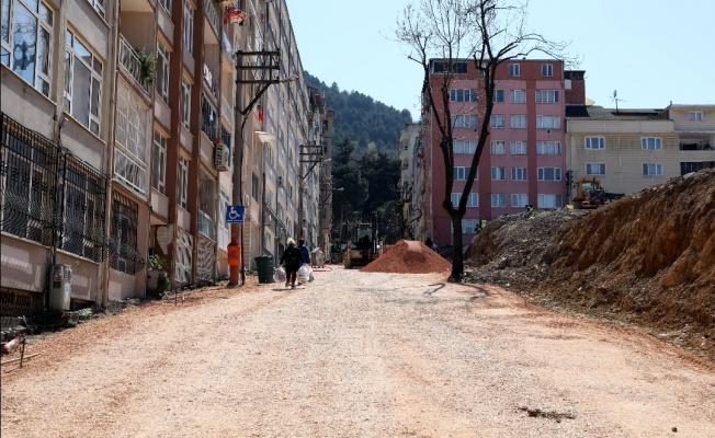 İpekçilik Caddesi sil baştan yenileniyor