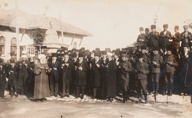 BURSA'NIN TARİHİNDEKİ İLK BAKANI KARACABEYLİ  MUSTAFA  FEHMİ GERÇEKLER UNUTULMADI