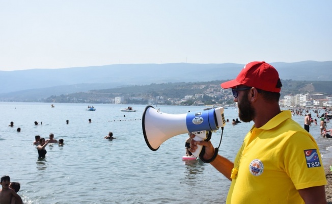 SAHİLLERDE CANKURTARANLAR GÖREVE BAŞLADI