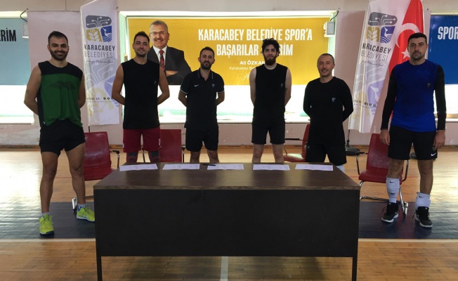 Karacabey Belediyespor voleybolda da iddialı