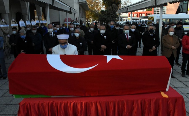 Emekli Vali Zekai Gümüşdiş son yolculuğuna uğurlandı