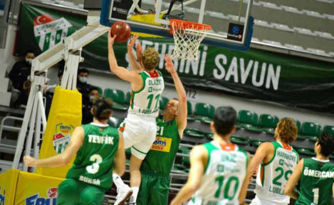 Frutti Extra Bursaspor direnemedi: 104-88