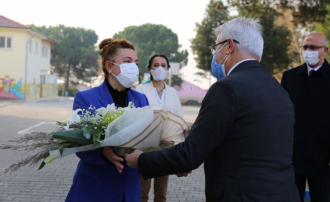 Nilüfer Belediye Başkanı Erdem'den öğretmenlere anlamlı armağan