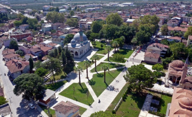 Bursa'da 600 yıllık eser meydanla taçlandı