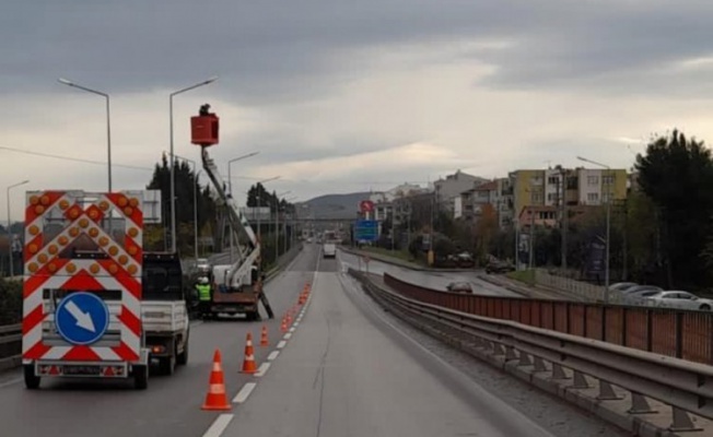 Bursa'da sokak lambaları bakıma alındı