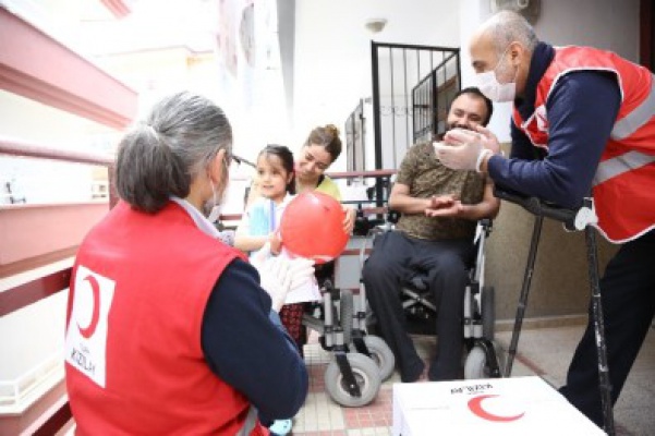 Dünya Engelliler Günü'nde Kızılay'dan 'Engelsiz Kulüp' Projesi