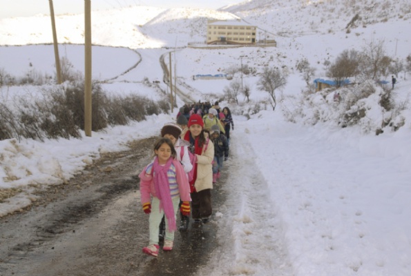 İnsan Vakfı'ndan 'Kardeşim Üşümesin' kampanyası