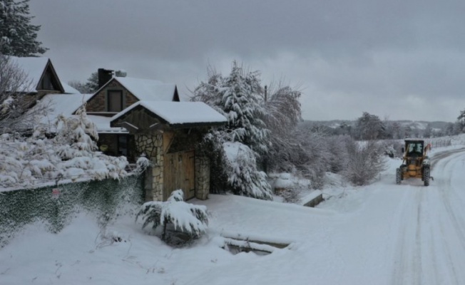 Bursa Büyükşehir karla kesintisiz mücadele etti