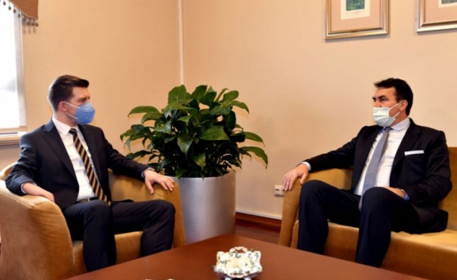 Büyükelçi Alagiç, Bursa Osmangazi Belediyesi Başkanı Dündar'ı ziyaret etti